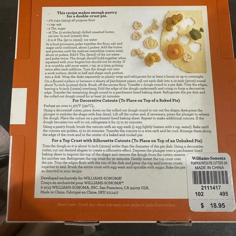 Williams Sonoma Autumn Piecrust Cutters - Orange and Cream